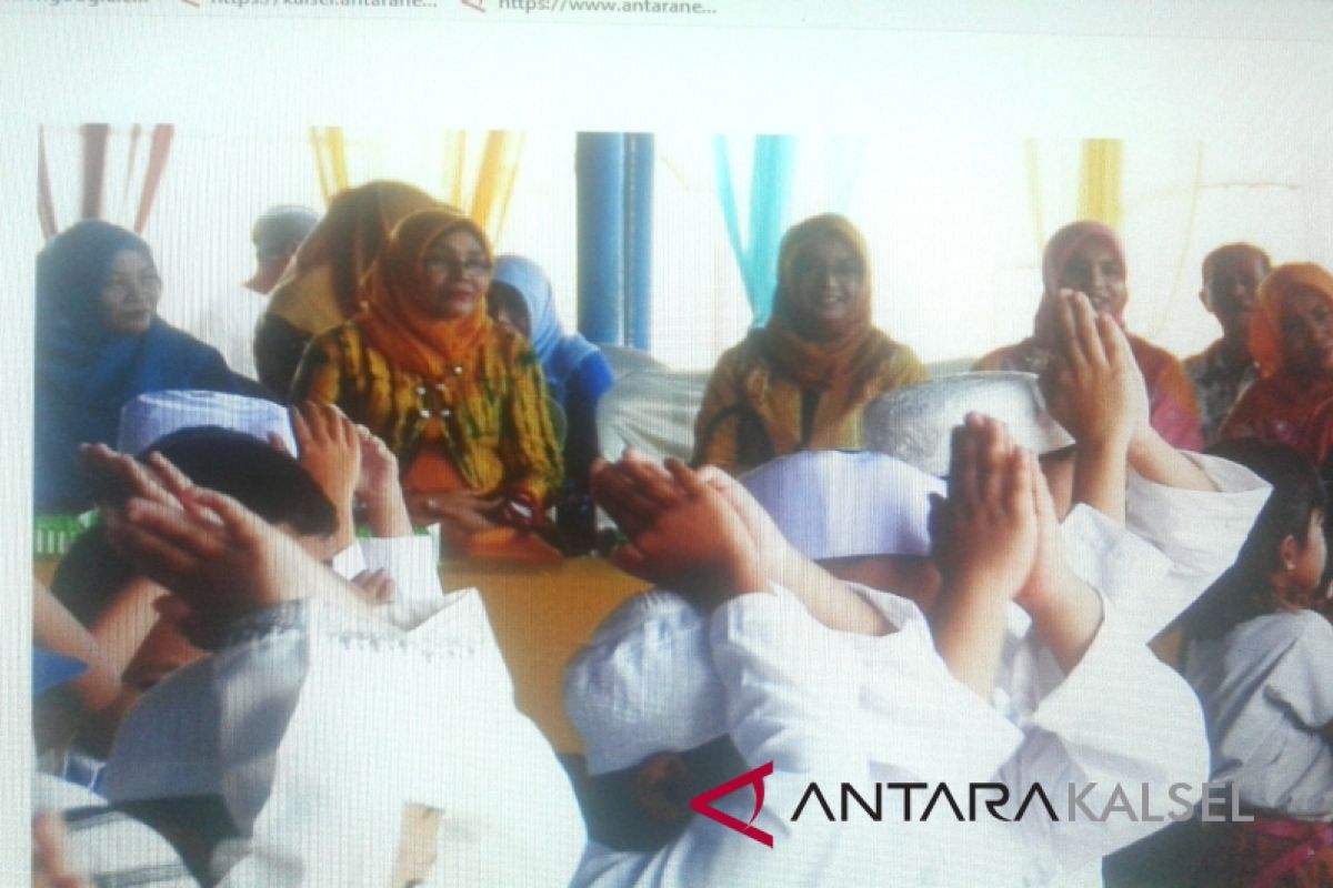 Ketua  PKK minta orangtua awasi bacaan anak