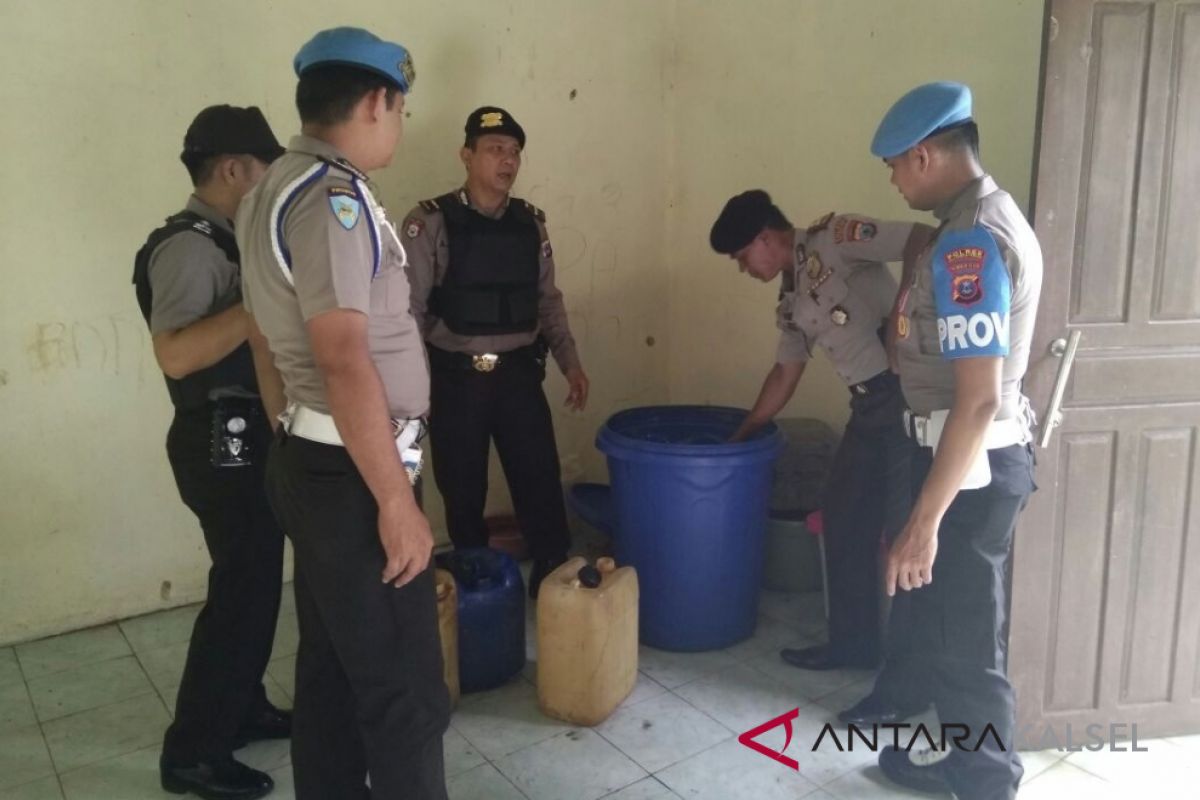 Polres HST kembali amankan 135 liter miras oplosan