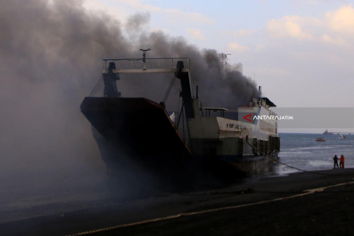 Tiba di Banyuwangi, KNKT Selidiki Kebakaran KMP Labrita Adinda