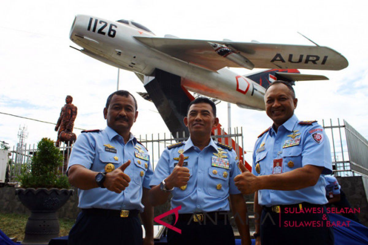 KASAU resmikan monumen pesawat tempur di Makassar