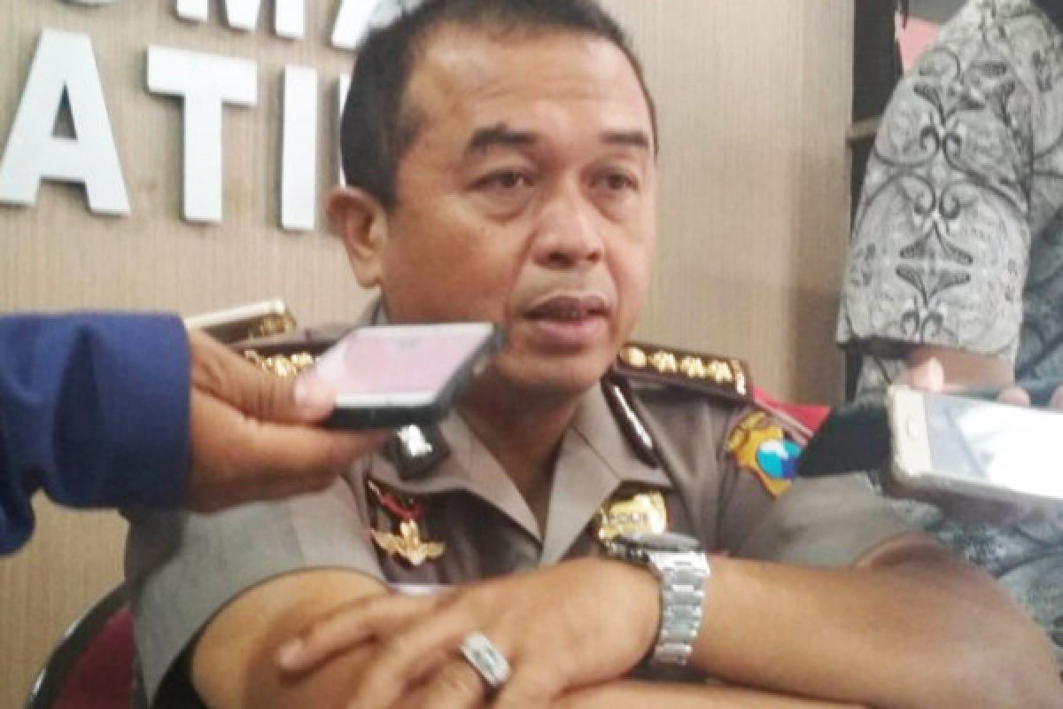 Polri minta dua mucikari artis serahkan diri