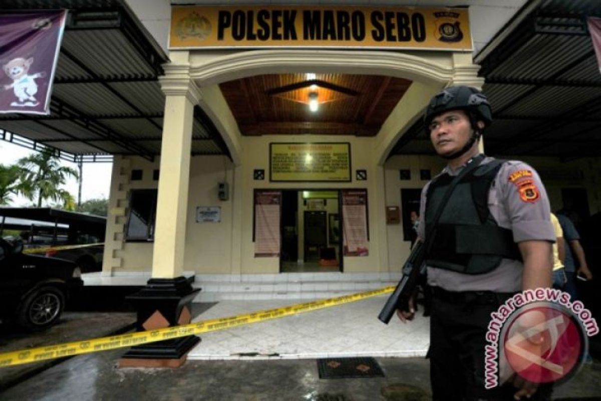 Kapolda Jambi Datangi Polsek Yang Diserang Orang Bersamurai