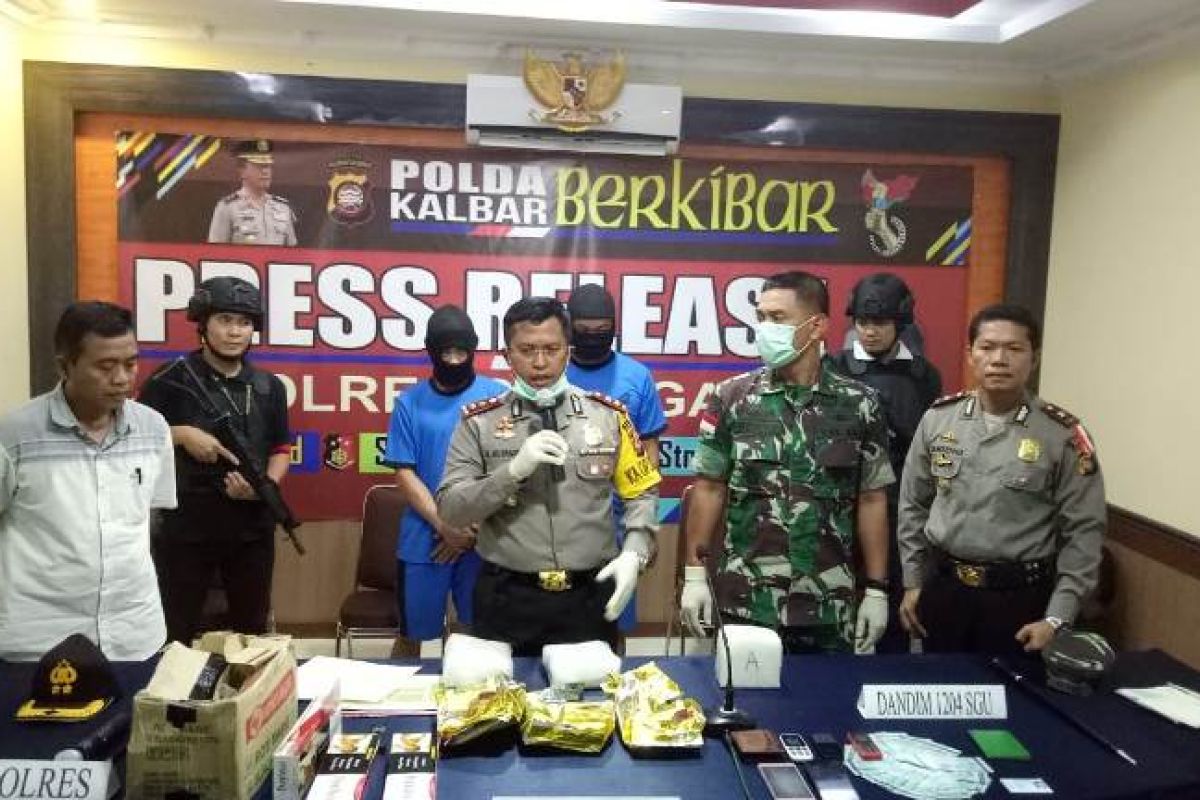 Polsek Entikong ungkap penyelundupan tiga kilogram sabu-sabu