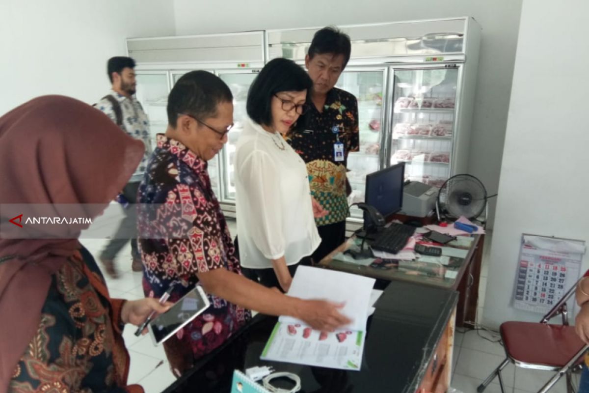 Dirjen PKH Kementan Terkesan Pengolahan Daging Dingin Kemasan RPH Surabaya