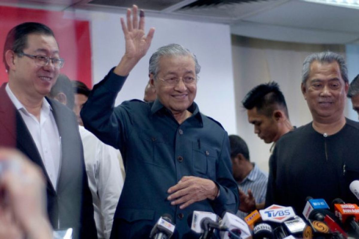 Mahathir akan ke Singapura