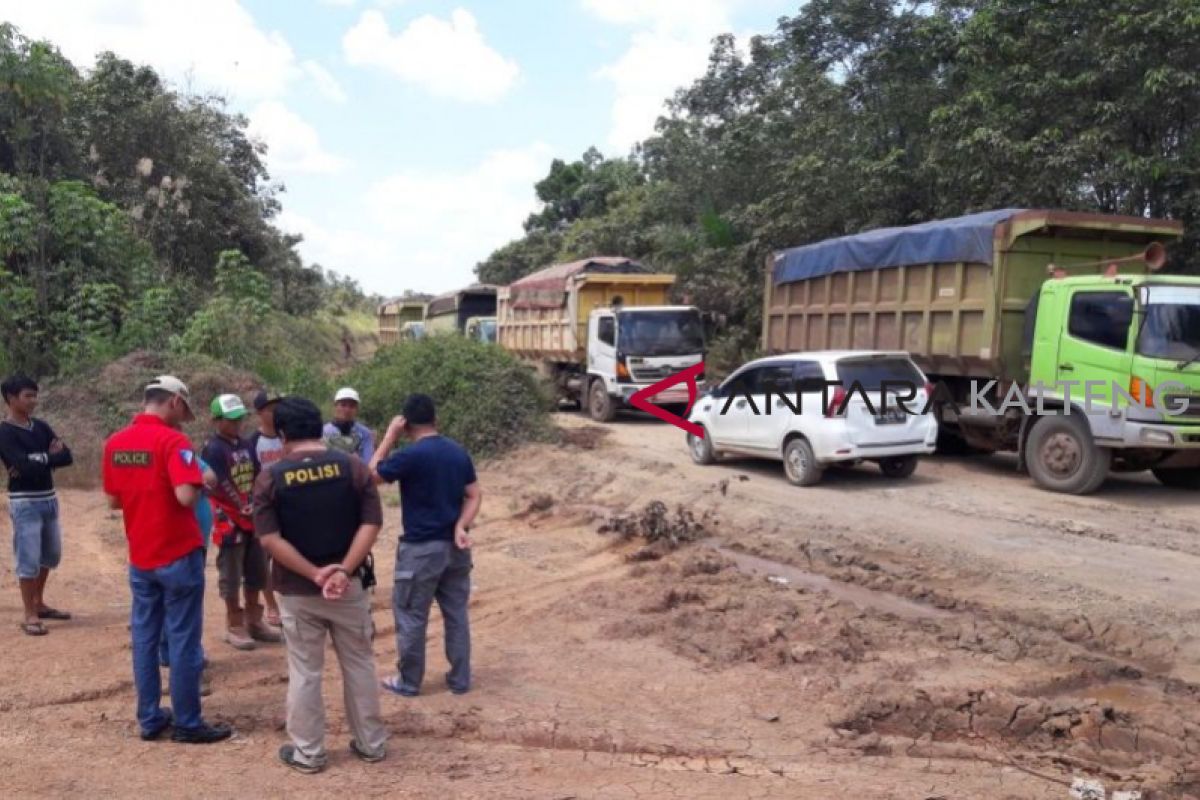 Penyiraman tak dibayar, jalan houling tambang diportal PDTP Bartim