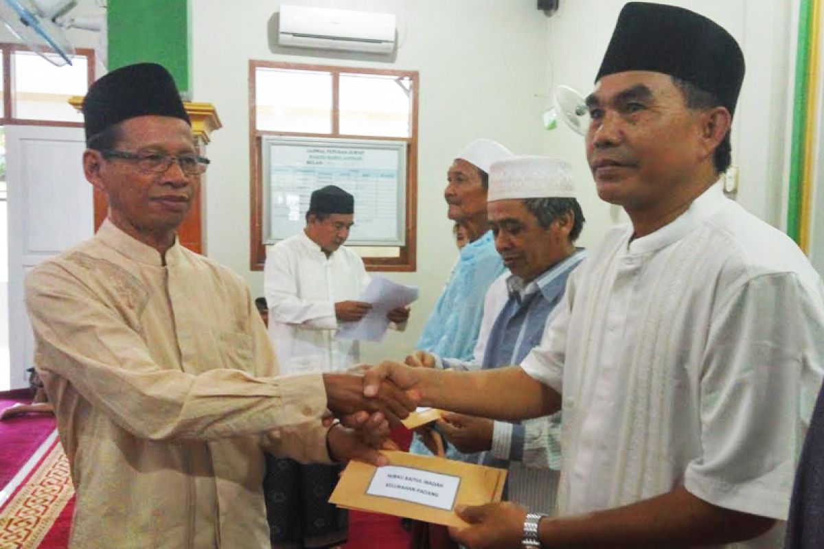 Safari Ramadhan perdana, Pemkab Sukamara beri bantuan kepada rumah ibadah