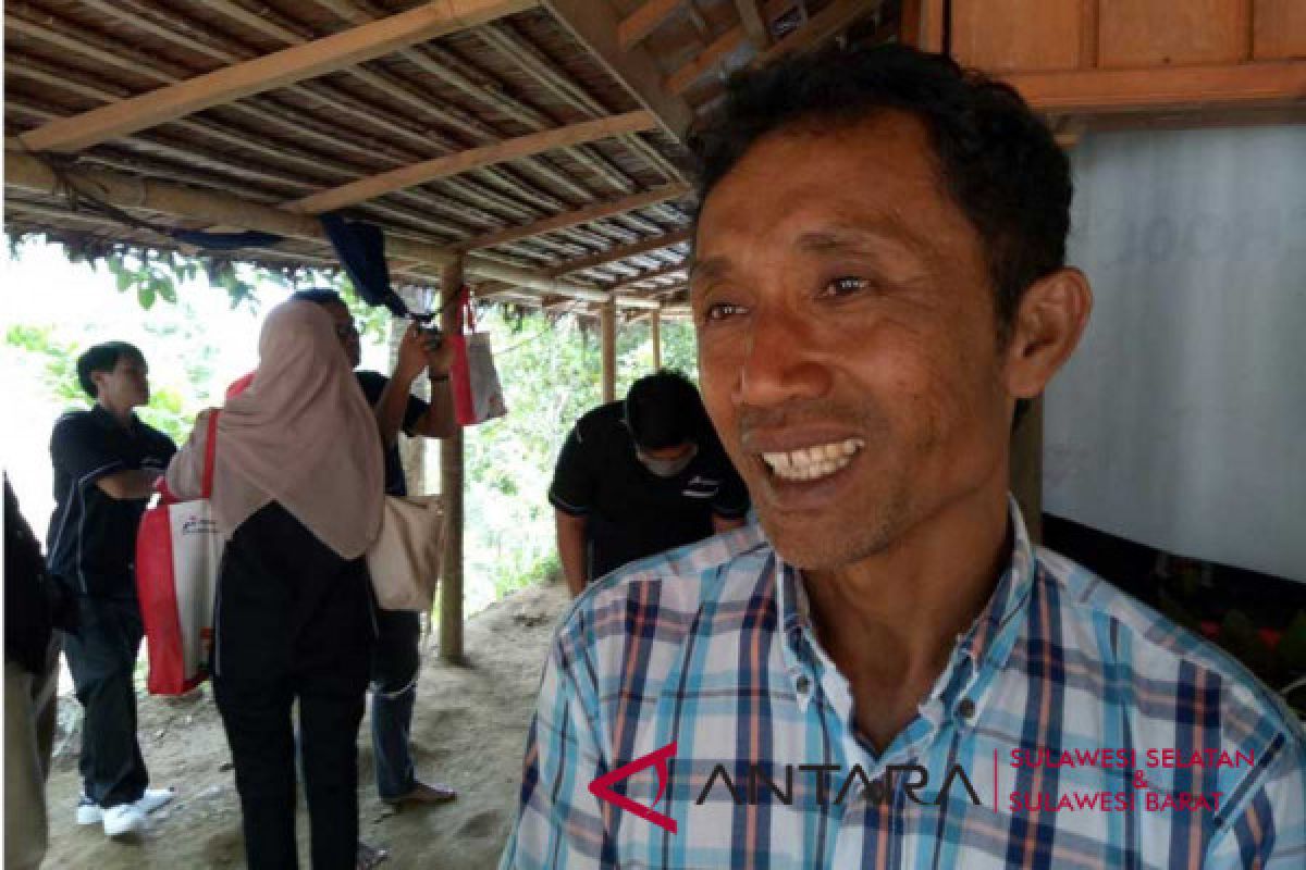 Natsir Buka Kesempatan Belajar Anak Toraja