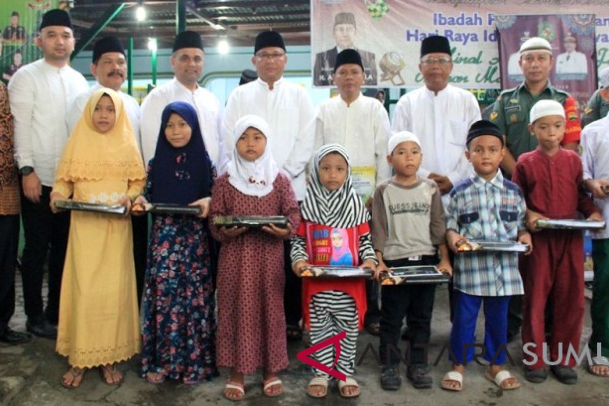 Akhyar berbuka bersama warga Medan Barat