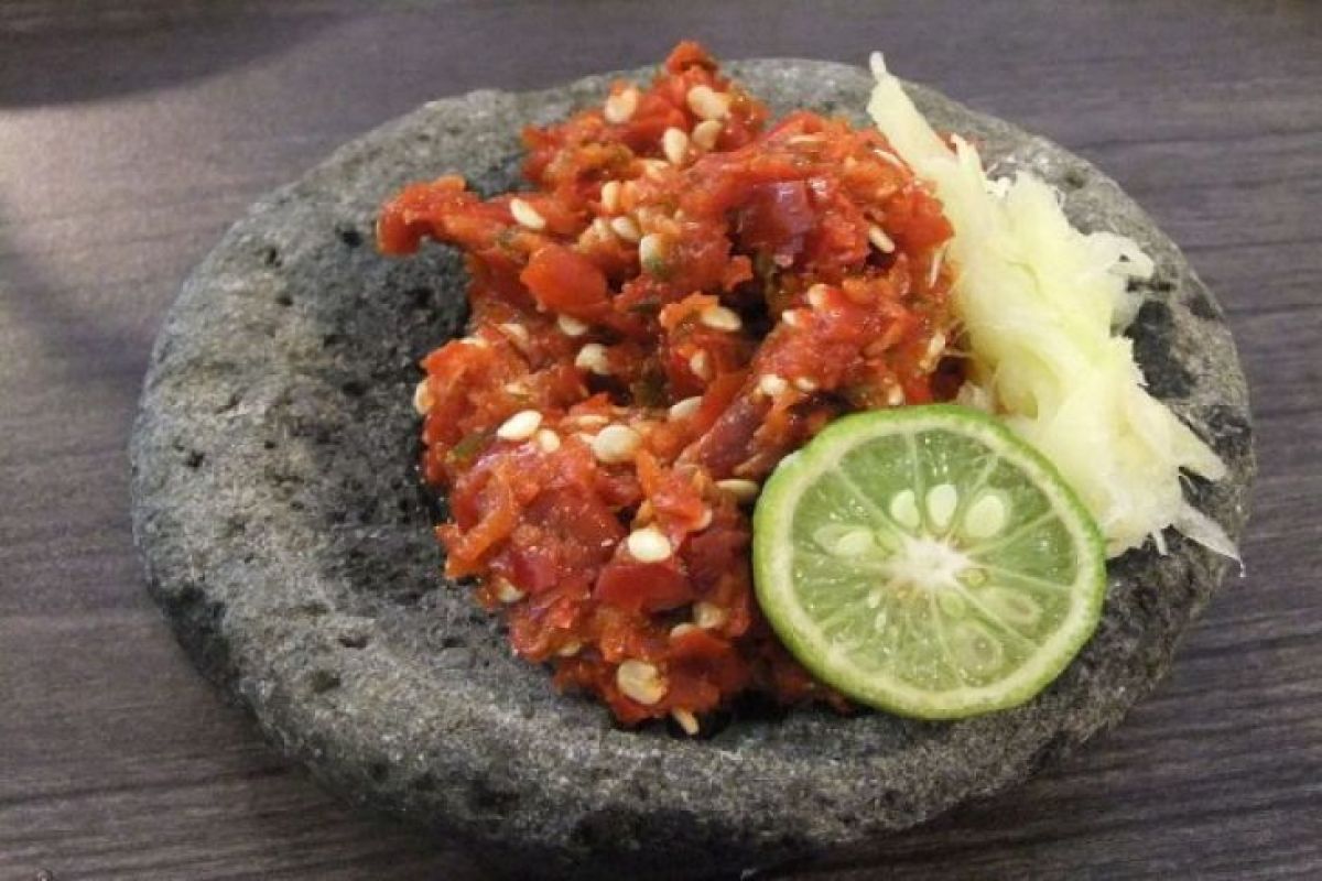 Lezatnya sambal lokan Mukomuko saat Ramadhan