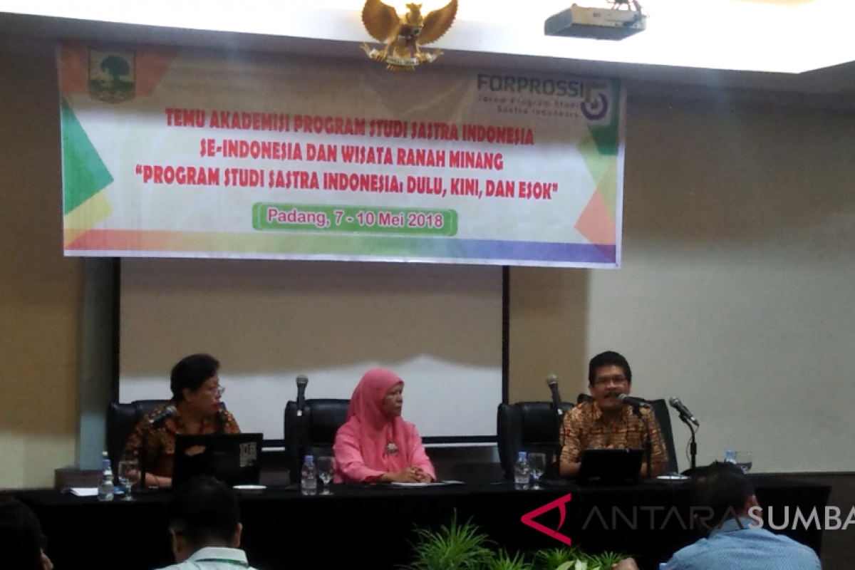 Forprossi bahas persoalan nomenklatur prodi sastra Indonesia (Video)