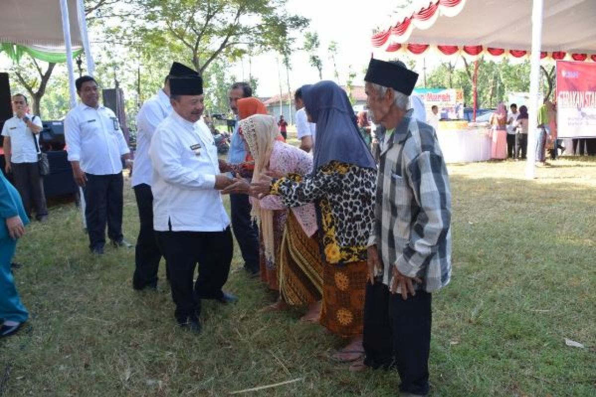 Pemkab Madiun Gelar Pasar Murah Bagi Warga Kurang Mampu