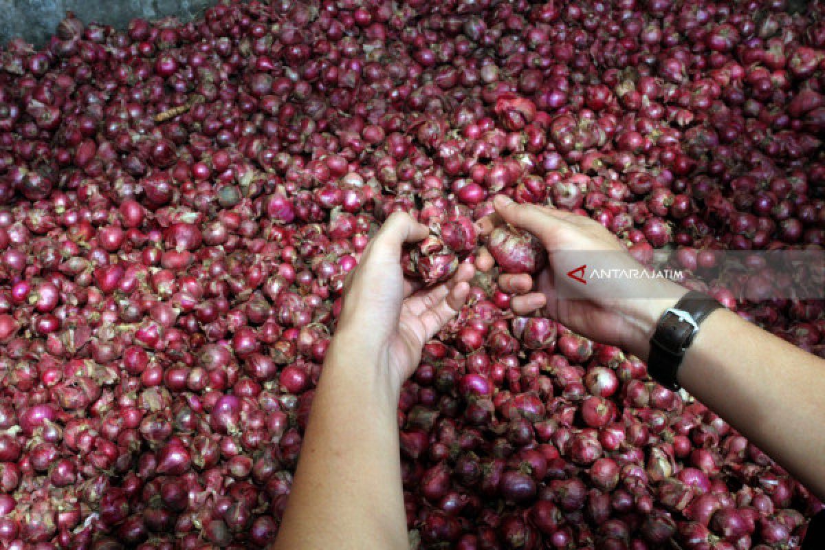 Pakde Karwo: Kebutuhan Pokok di Jatim Jelang Ramadhan Aman