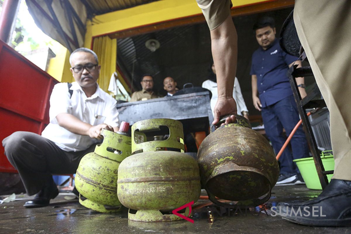 YLK Sumsel minta Pertamina tertibkan pangkalan elpiji