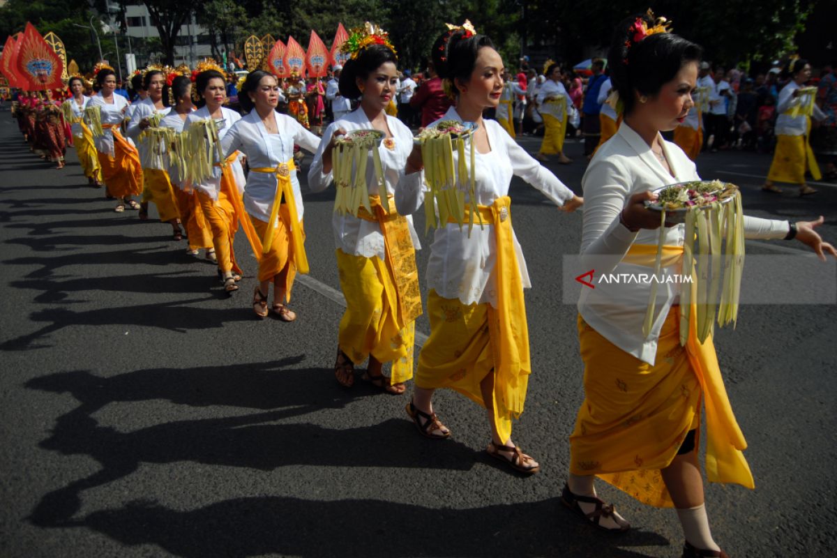 Video - Antusias Warga Datangi Surabaya Vagansa 2018