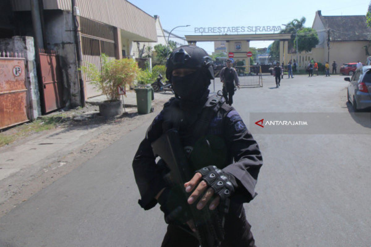 Anak pelaku teror bom Surabaya-Sidoarjo tidak bersekolah