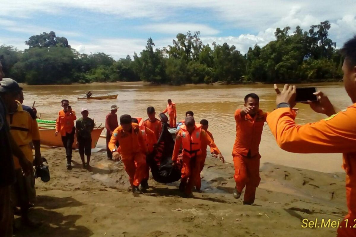 Warga Hanyut di Sungai Andagile Ditemukan Tewas