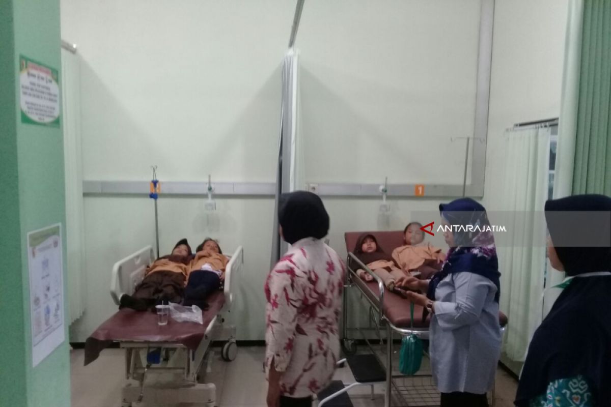Polisi Surabaya Selidiki Kasus Keracunan Es Kepal Susu