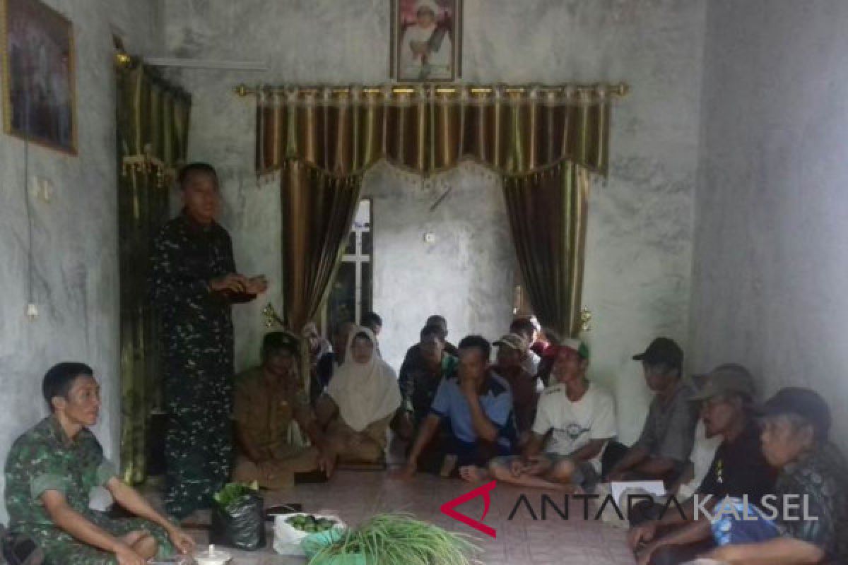 Dandim Kandangan Latih Petani Buat Pestisida Nabati