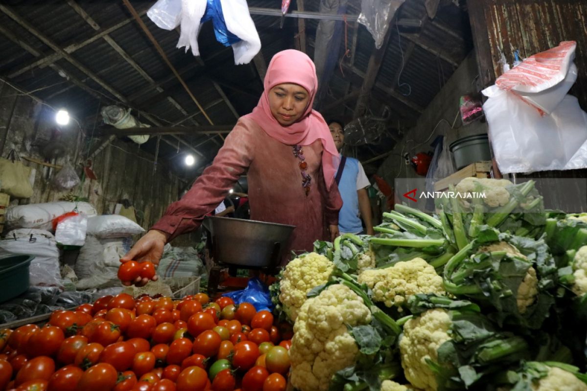 Khofifah Dorong Perlindungan Pedagang Pasar Tradisional