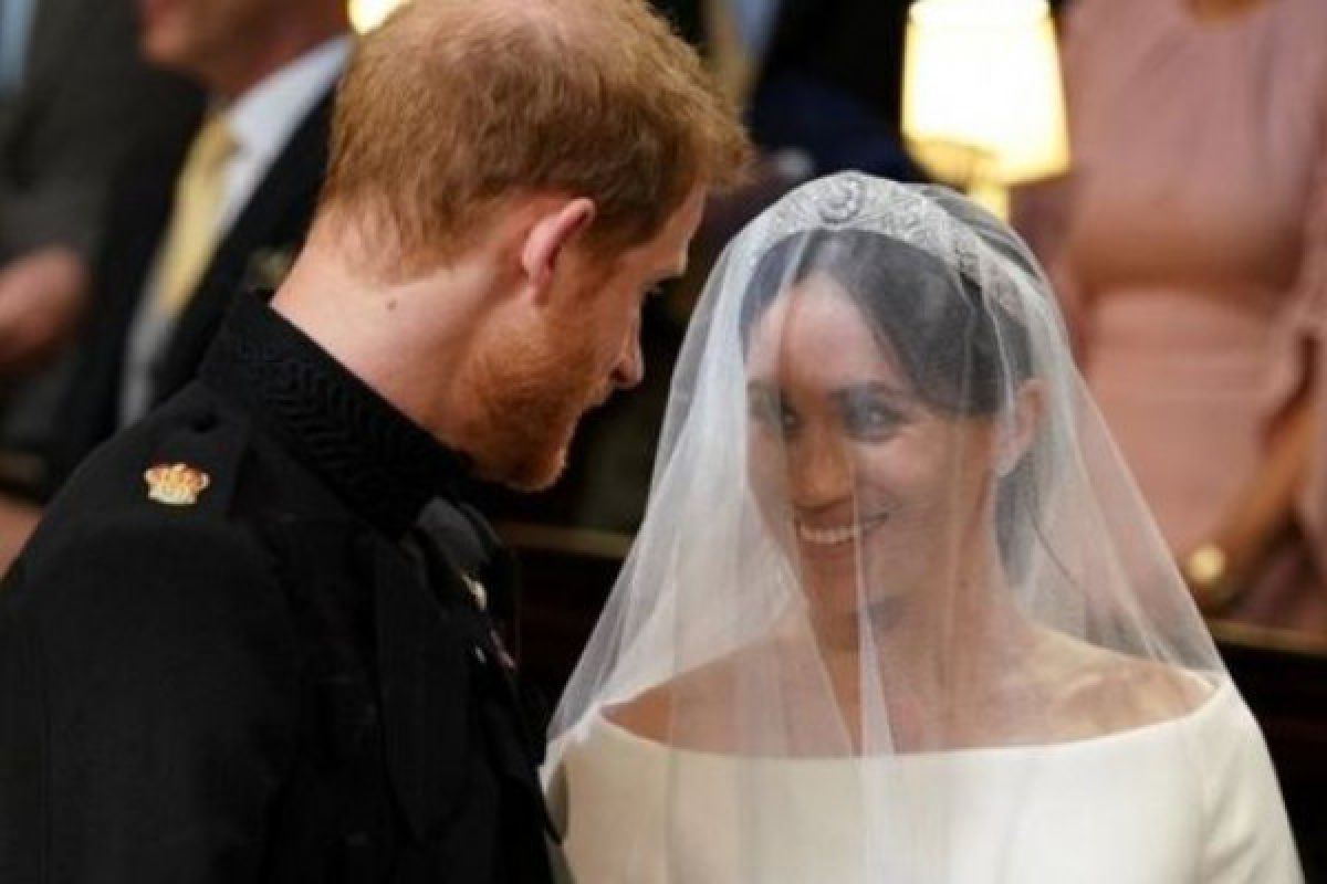 Fakta busana pengantin Meghan Markle