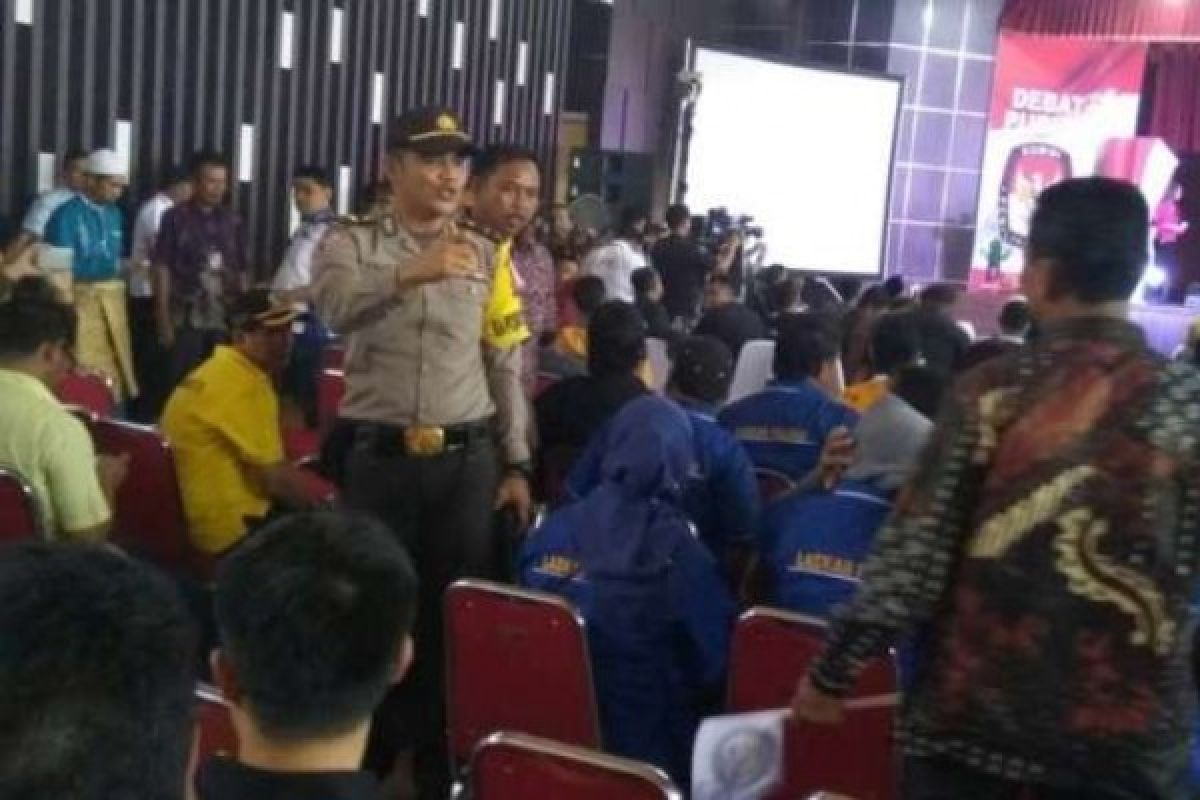 Ada Penyusup dalam Debat Pilkada Inhil, Polisi Langsung Tertibkan
