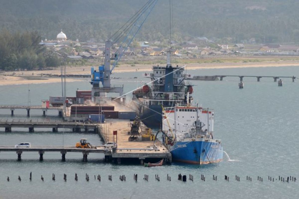 Pelabuhan Susoh Abdya unggul muat barang di Aceh
