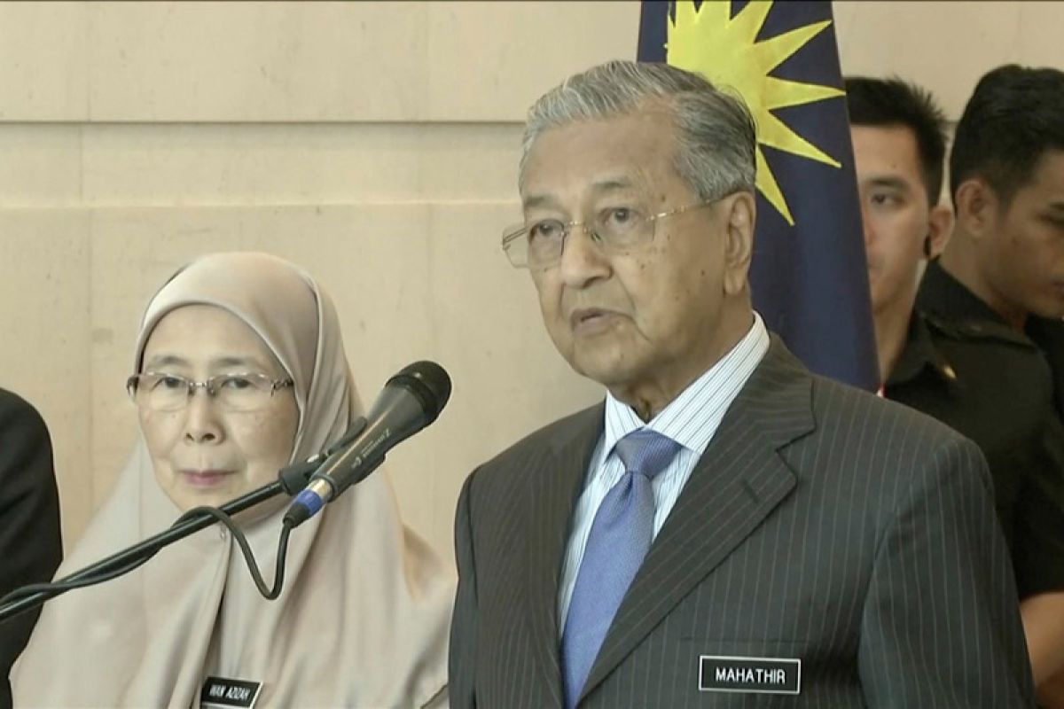 Mahathir batalkan MRT fase 3