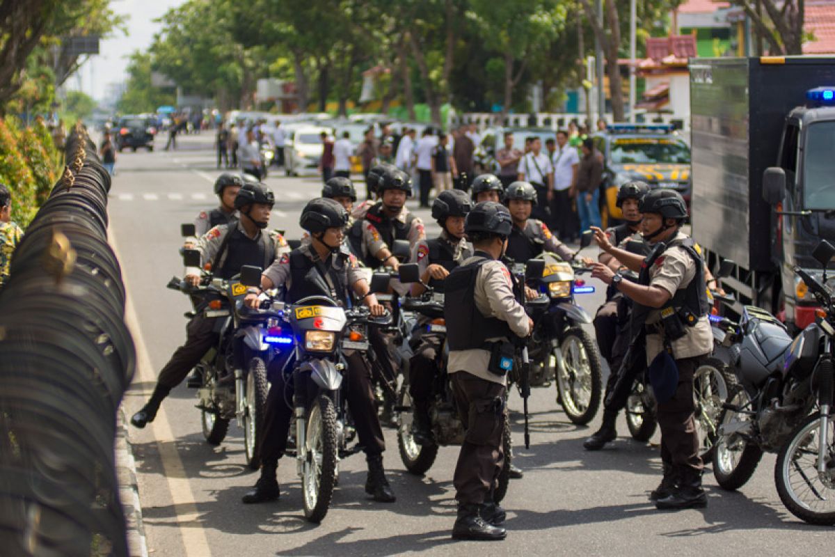 Polres Dumai geledah lima lokasi terkait serangan teroris