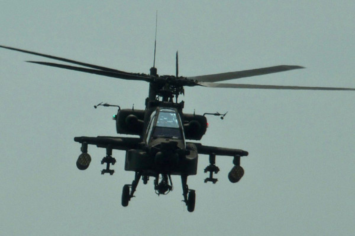 TNI receives eight Apache attack helicopters