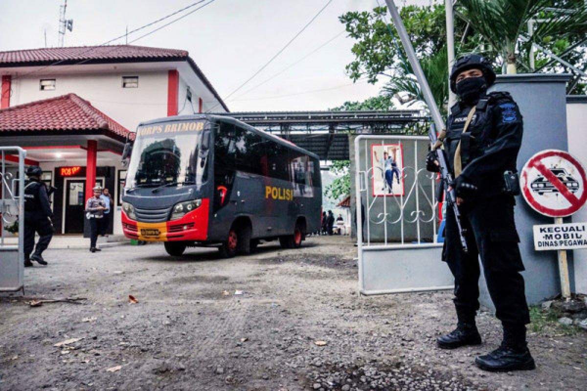 58 tahanan teroris dipindahkan dari Nusa Kambangan