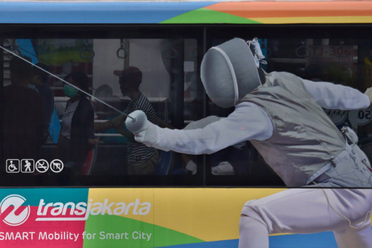 Foreign tourists directed to use Transjakarta during Asian Games
