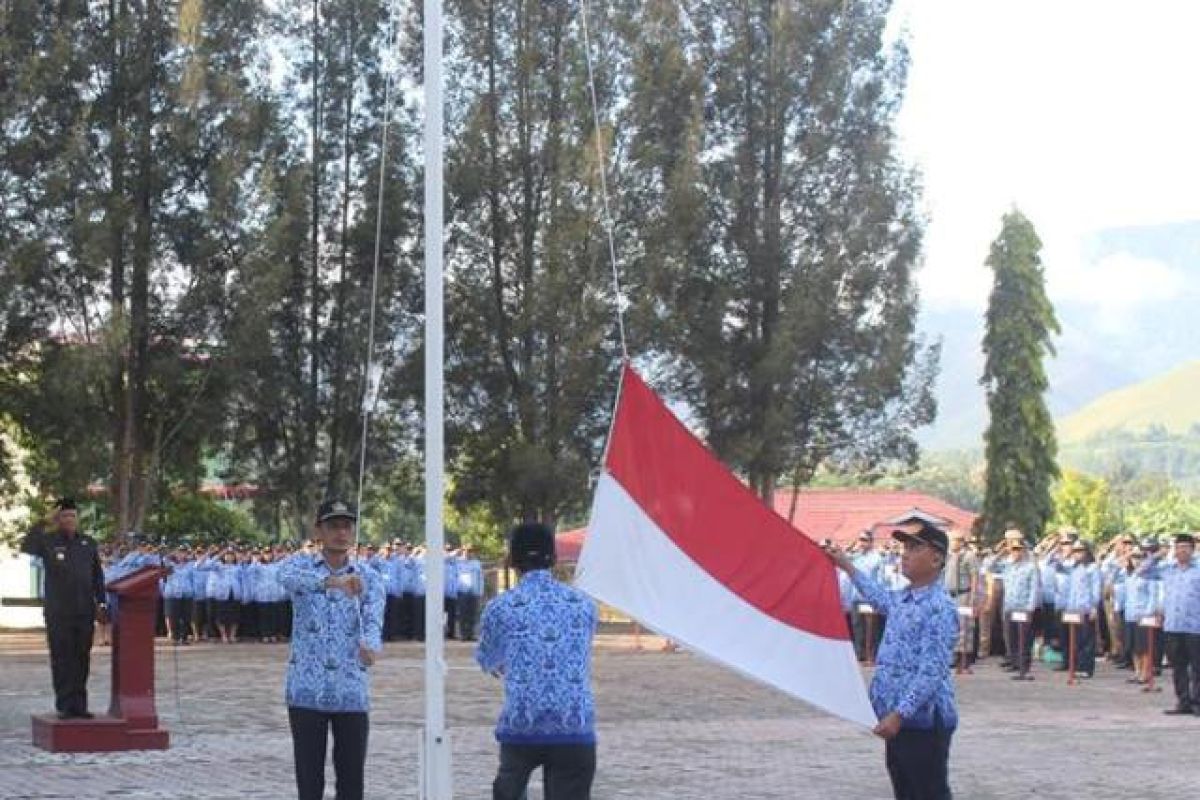Bupati Samosir pimpin upacara Hari Kesadaran Nasional
