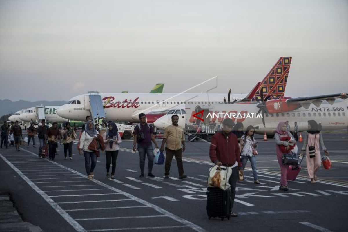 Adisutjipto Airport Temporarily Closed After Merapi Eruption