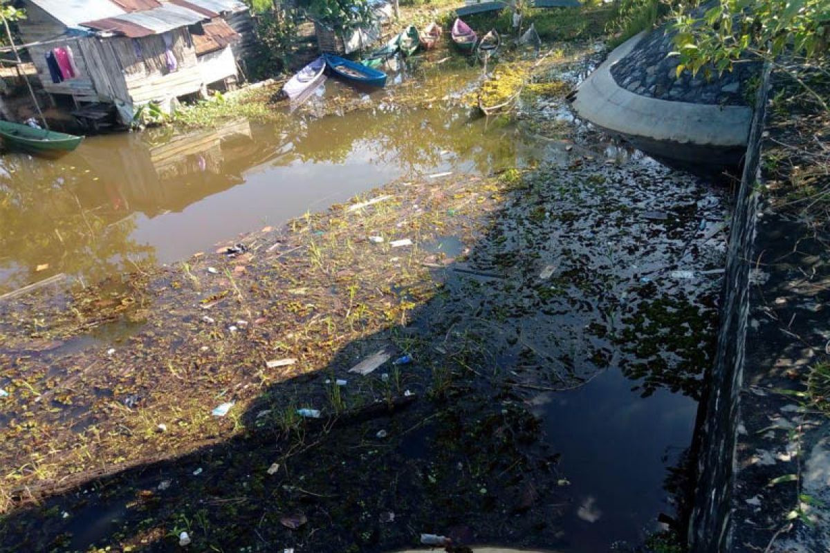 Warga keluhkan bangunan liar kawasan bendungan Trahean