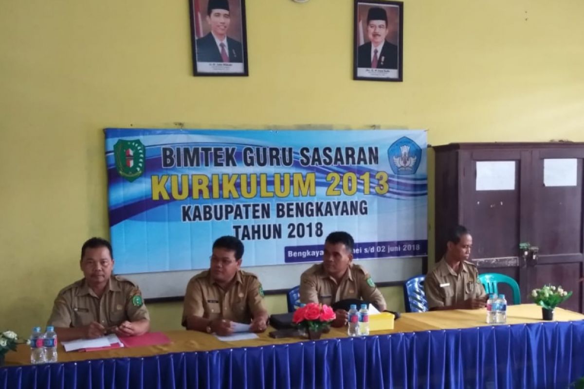 Guru perbatasan ikuti bimtek kurikulum 2013