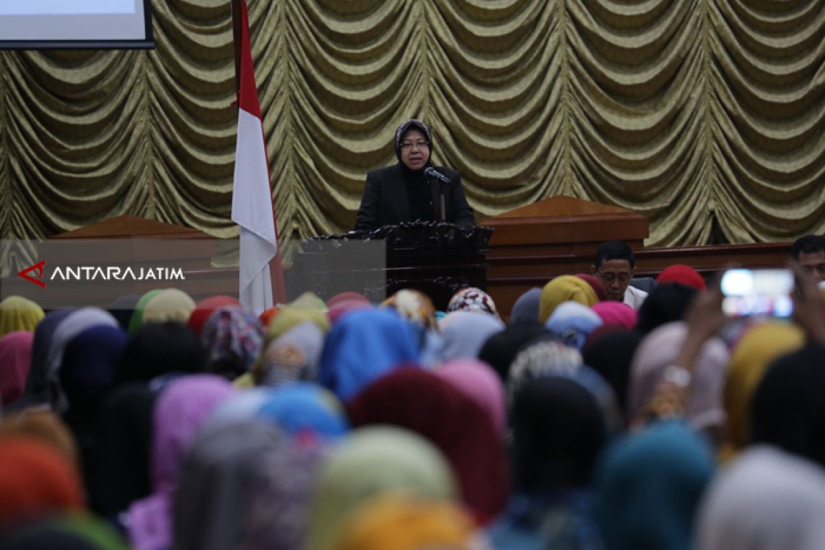 Risma Minta Bumantik Cegah Terorisme di Surabaya