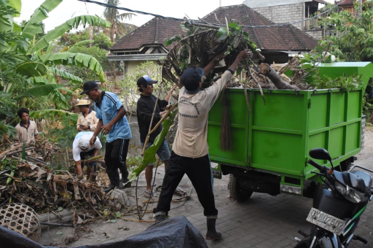 Pemkot Denpasar dorong semangat masyarakat gotong-royong