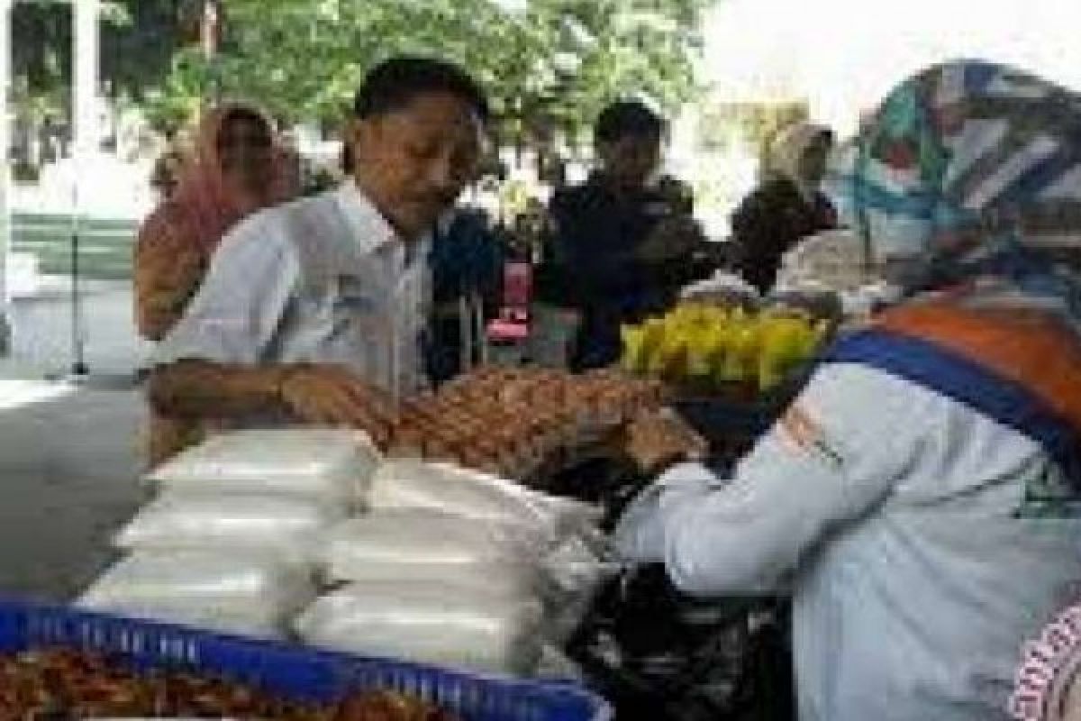 Bulog Riau-Kepri Siapkan Ribuan Paket Sembako untuk Pasar Murah Ramadan