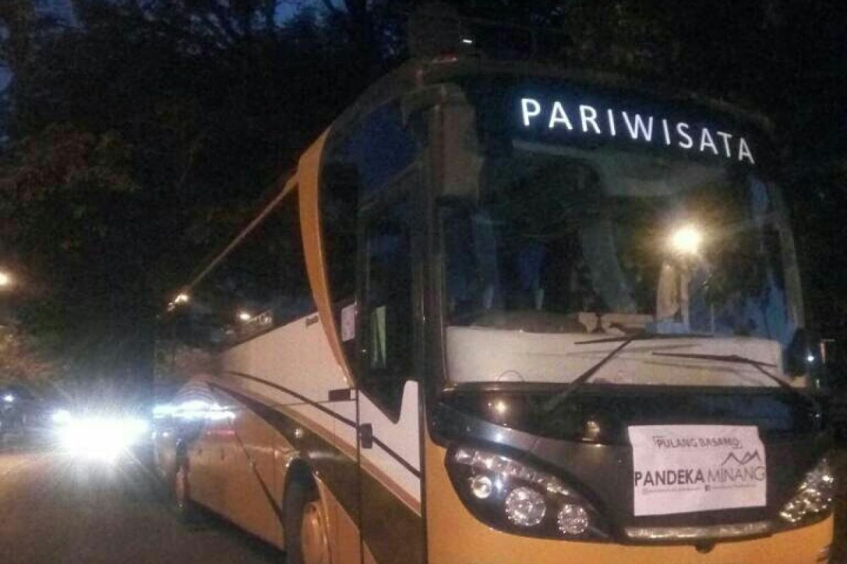 Naik bus jadi pilihan para agen perjalanan di tengah mahalnya tiket pesawat