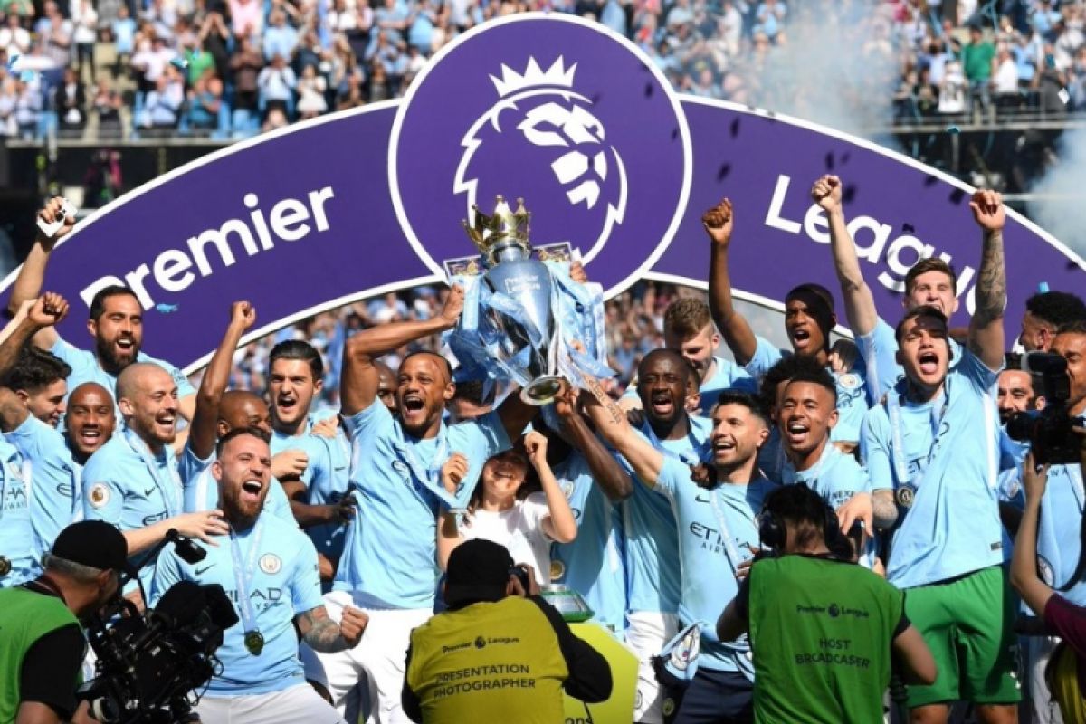 Huddersfield rebut poin pada perayaan juara Manchester City