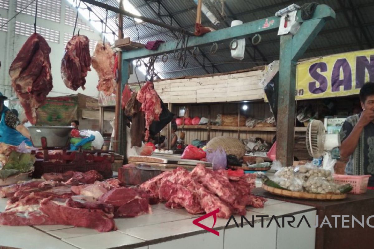 Dinas Pertanian Kudus uji kualitas daging ternak
