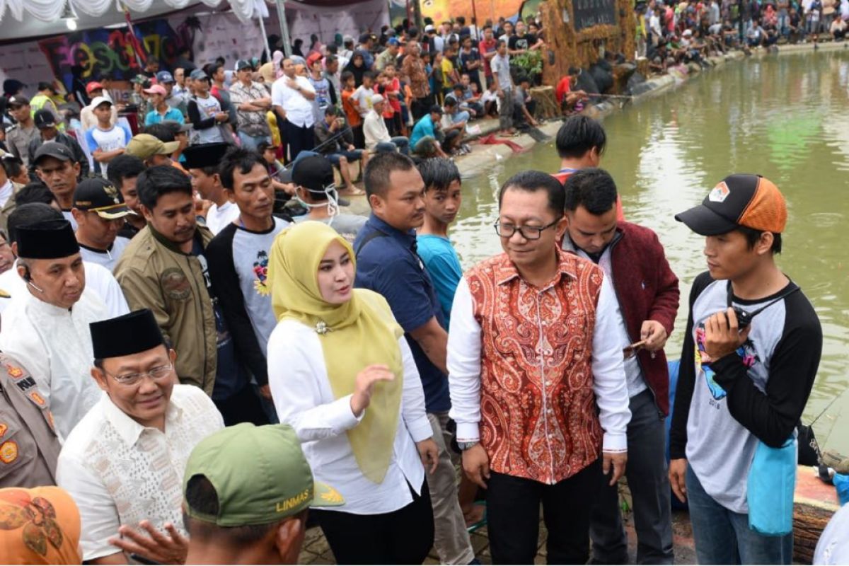 Kemendes PDTT Bangun 33 Ribu Embung Desa