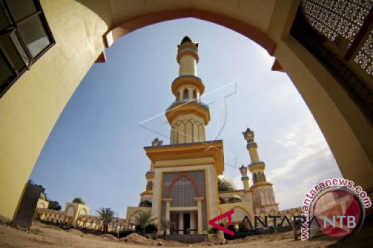 Masjid Islamic Center Ikon Wisata Halal NTB