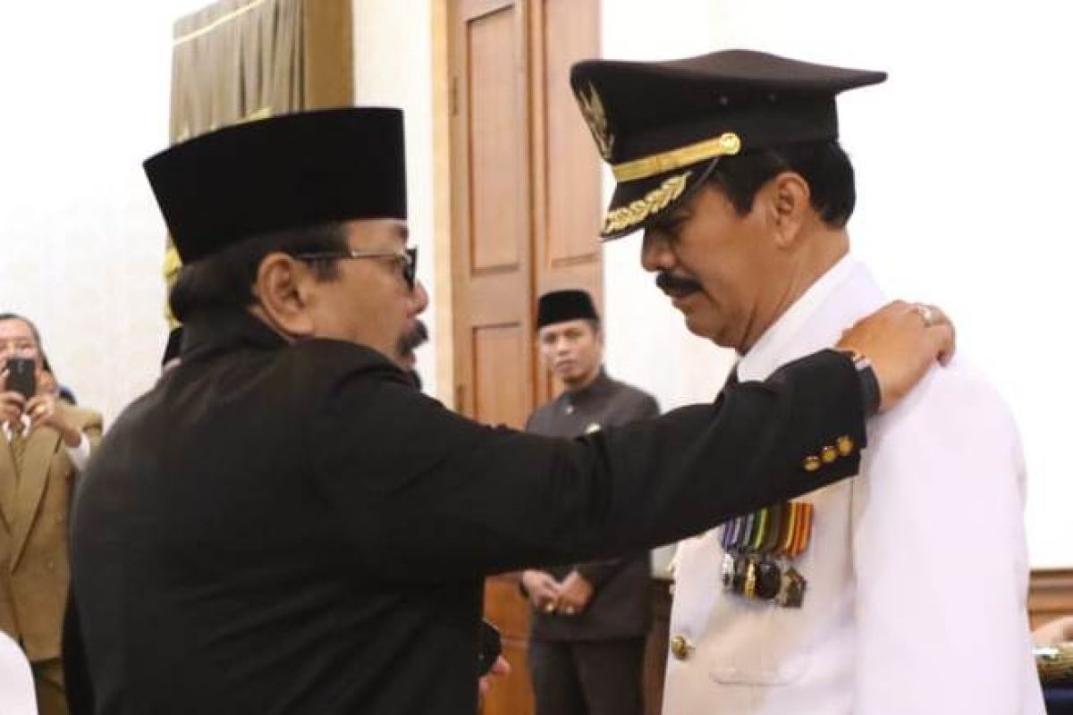 Fattah Jasin Penjabat Bupati Pamekasan