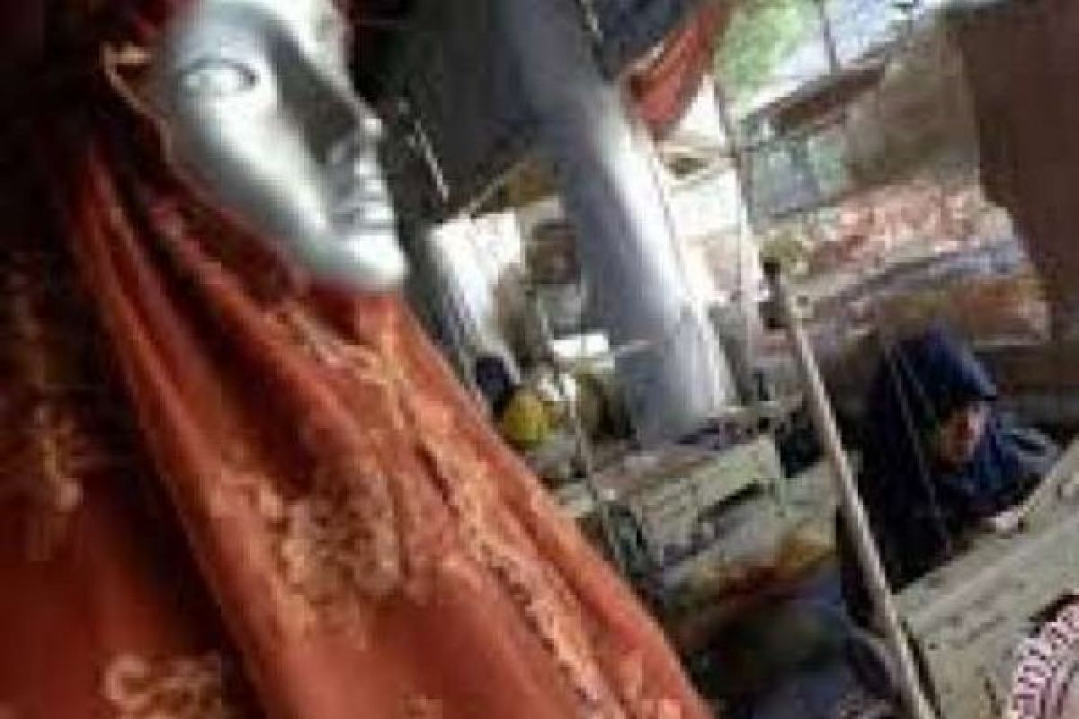 Jelang Lebaran Penjahit di Kuansing Kebanjiran Pesanan, Bahkan Sampai Harus Menolak