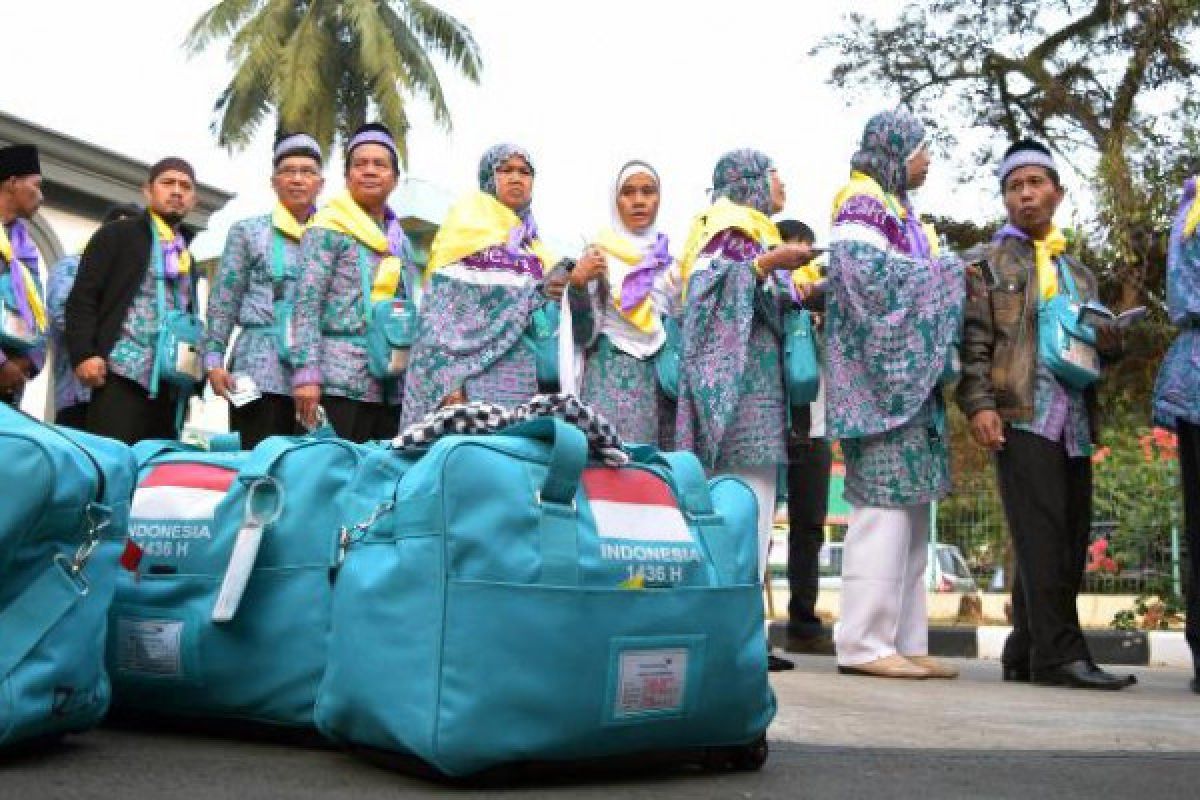 12 CJH cadangan terdaftar berangkat ke tanah suci