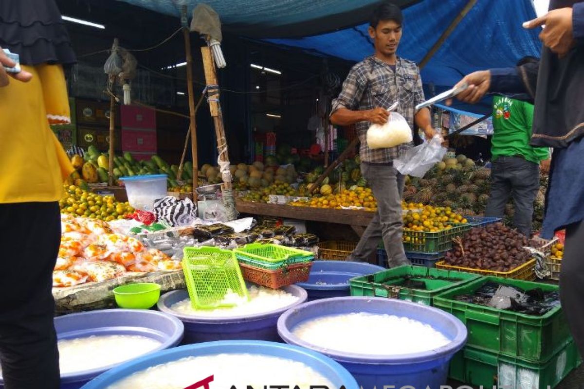 Pedagang kolang-kaling bermunculan selama Ramadhan