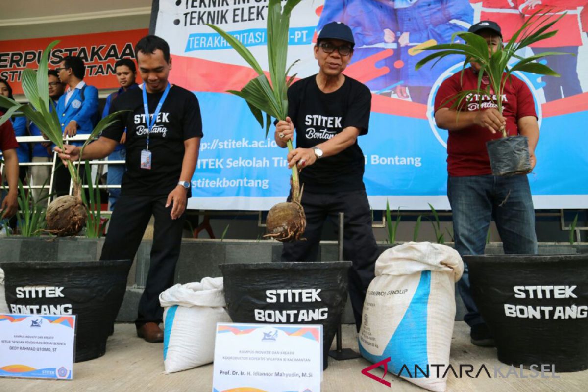 Prof Idiannor tanam pohon, ciptakan PTS inovatif dan produktif