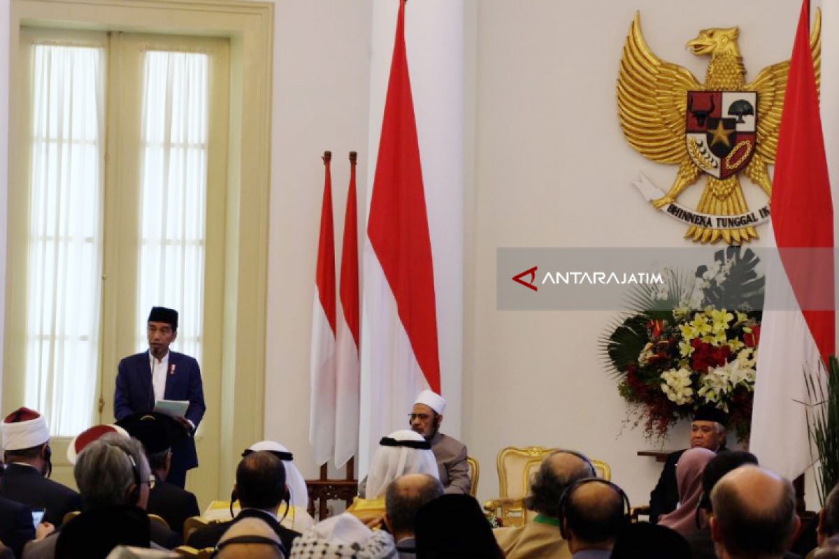 Jokowi Minta Ulama Bersatu Sebarkan Islam Wasathiyah